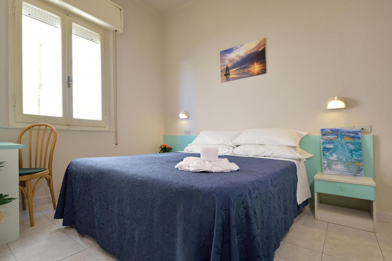Hotel Oltremar B&B Cattolica Exterior foto