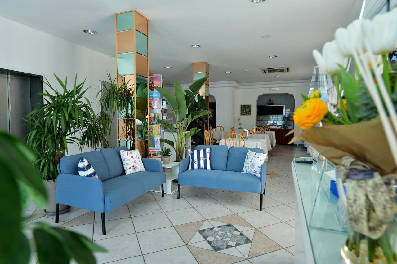 Hotel Oltremar B&B Cattolica Exterior foto